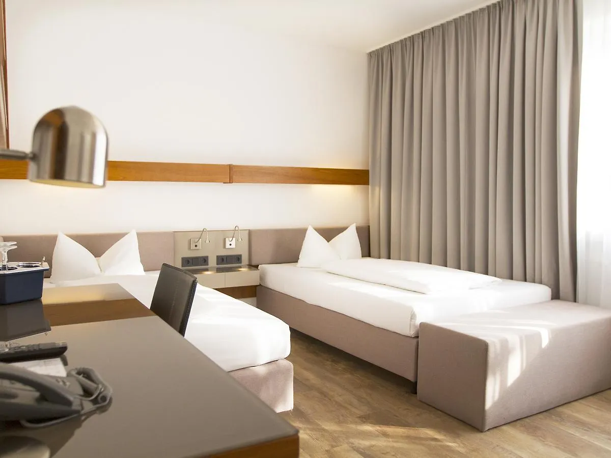 Parkside Hotel contacts